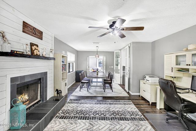 120 WIPPLETREE Court, Palatka, FL 32147