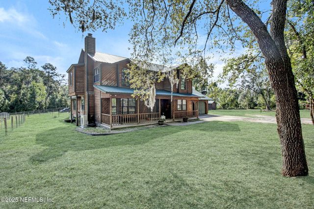 120 WIPPLETREE Court, Palatka, FL 32147