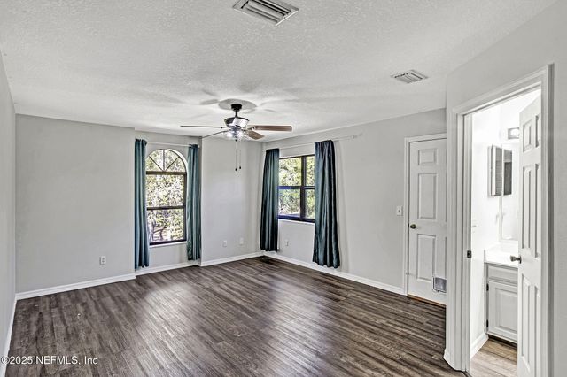 120 WIPPLETREE Court, Palatka, FL 32147