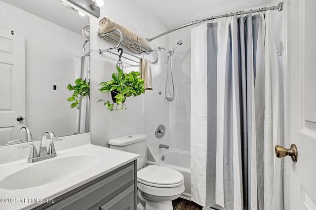 120 WIPPLETREE Court, Palatka, FL 32147