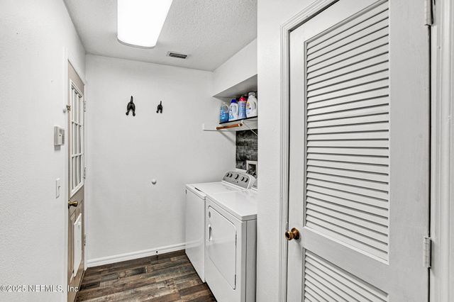 120 WIPPLETREE Court, Palatka, FL 32147