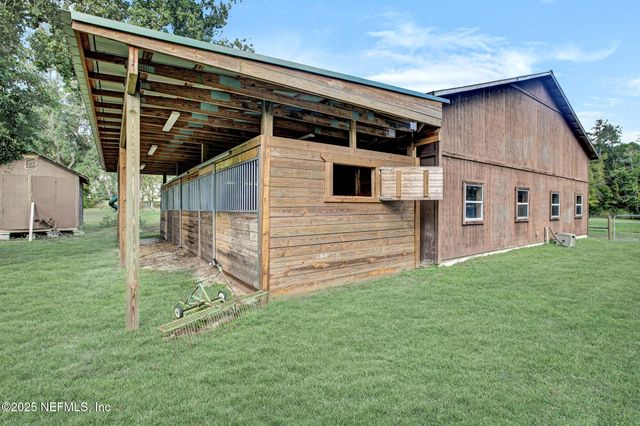 120 WIPPLETREE Court, Palatka, FL 32147