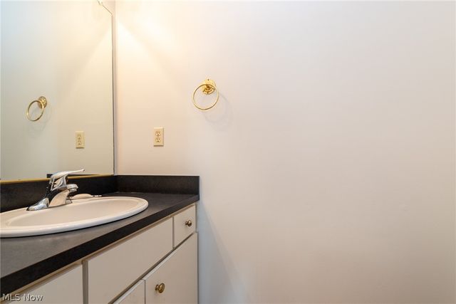 3970 E Meadow Lane, Orange Village, OH 44122