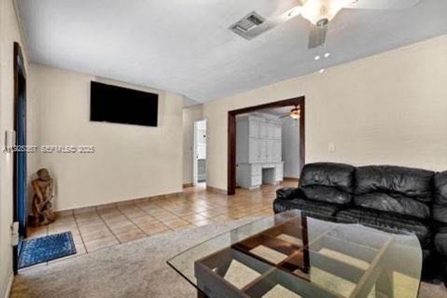 9155 SW 179th St, Palmetto Bay, FL 33157