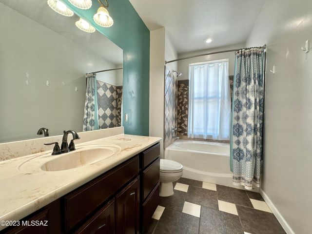 508 N Eagle Meadow Loop, Thatcher, AZ 85552