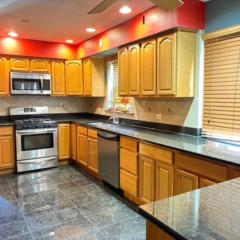 11024 S Morgan Street, Chicago, IL 60643
