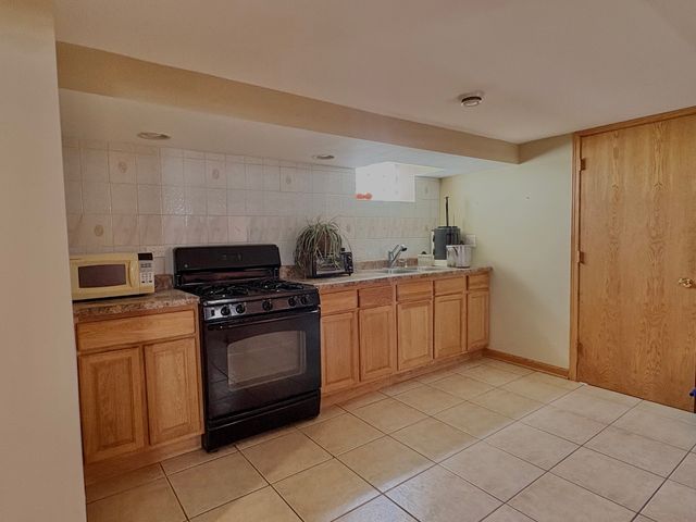 11024 S Morgan Street, Chicago, IL 60643