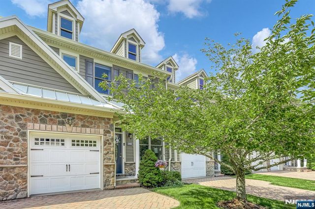 1004 Whitney Lane, Allendale, NJ 07401