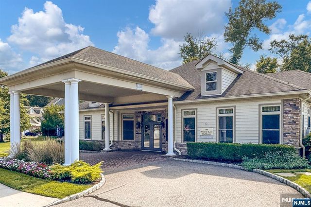 1004 Whitney Lane, Allendale, NJ 07401