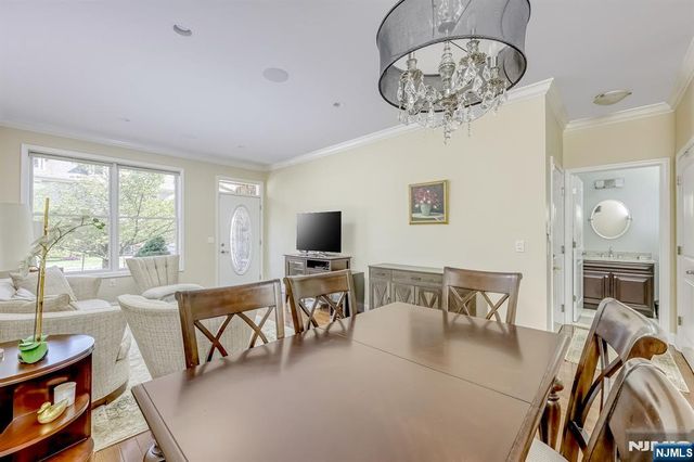 1004 Whitney Lane, Allendale, NJ 07401