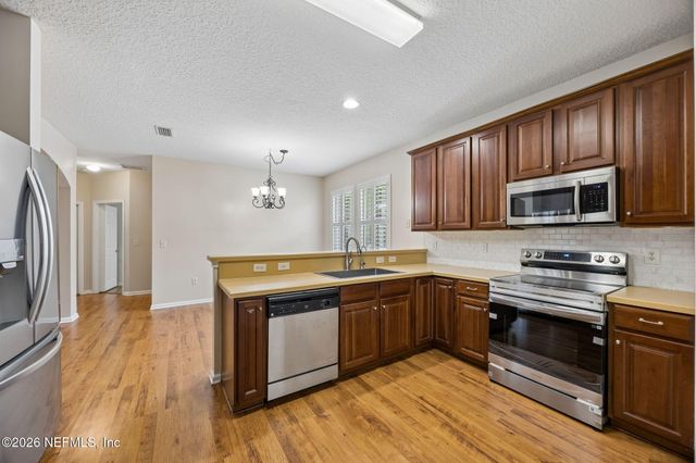 3333 WARNELL Drive, Jacksonville, FL 32216