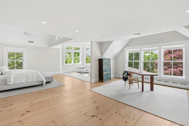55 Post Crossing, Southampton, NY 11968