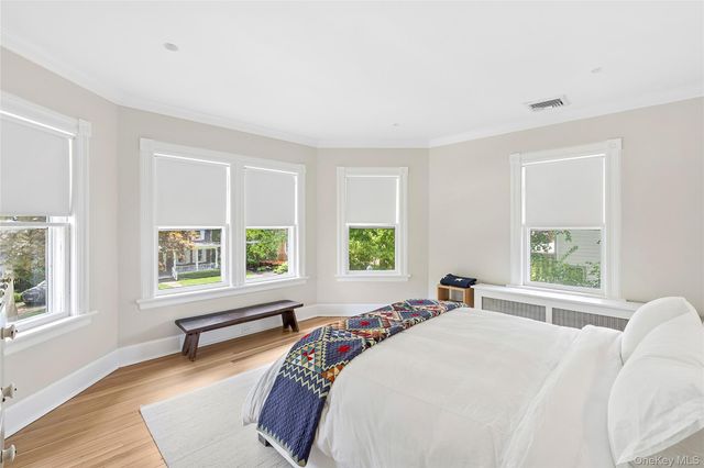 55 Post Crossing, Southampton, NY 11968