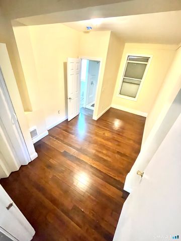 1015 West Main Street 2B, Waterbury, CT 06708