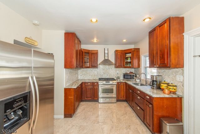 237 E Passaic Ave, Bloomfield Twp., NJ 07003