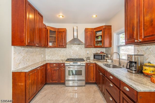 237 E Passaic Ave, Bloomfield Twp., NJ 07003