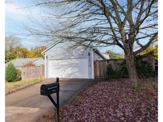 1014 W 38TH St, Vancouver, WA 98660