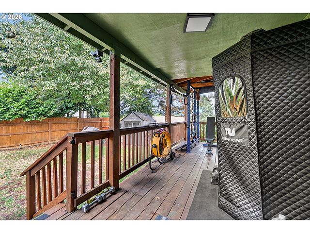 269 S 69TH Pl, Springfield, OR 97478