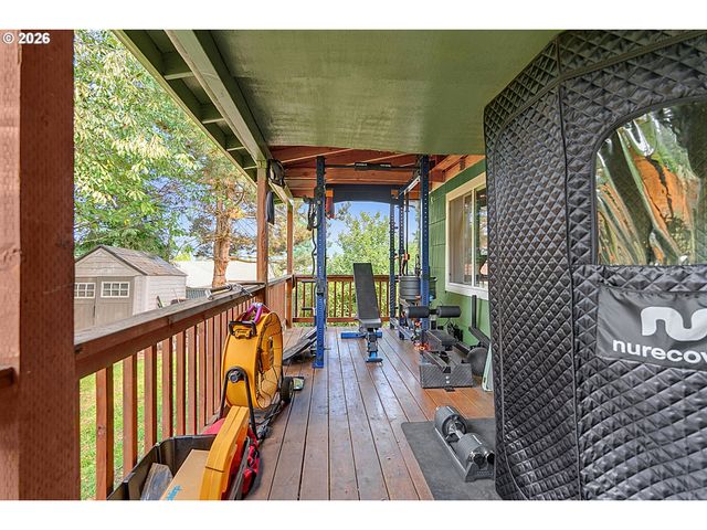 269 S 69TH Pl, Springfield, OR 97478