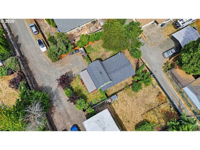 269 S 69TH Pl, Springfield, OR 97478