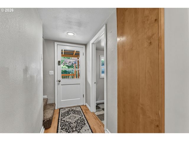 269 S 69TH Pl, Springfield, OR 97478