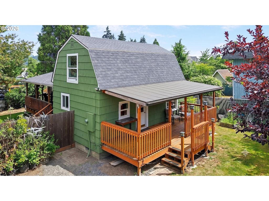 269 S 69TH Pl, Springfield, OR 97478