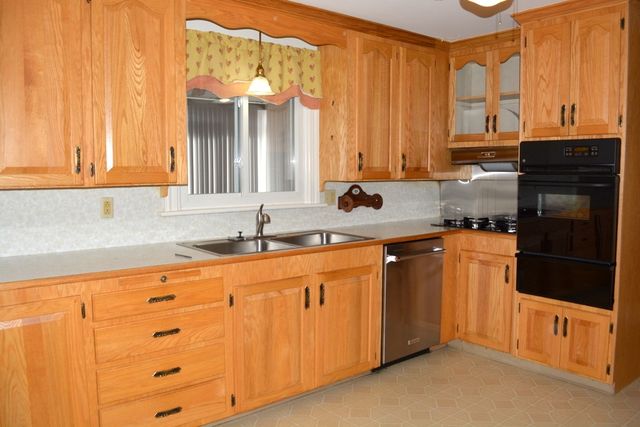 103 Greenwich Avenue, East Providence, RI 02914
