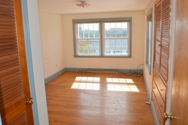 103 Greenwich Avenue, East Providence, RI 02914