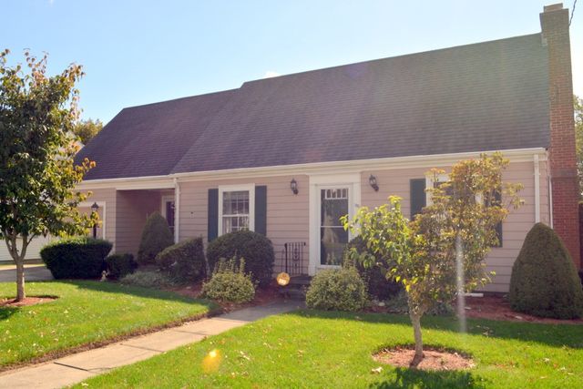 103 Greenwich Avenue, East Providence, RI 02914