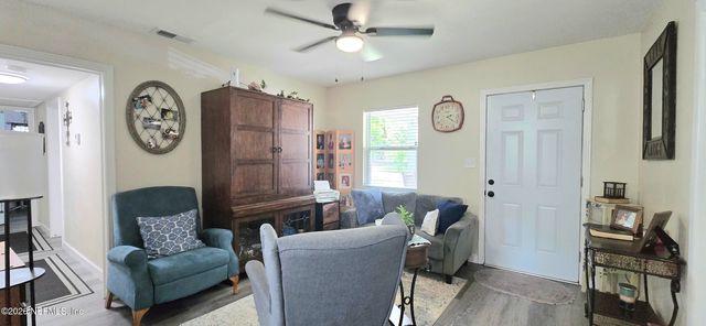 5125 ABEL Lane, Jacksonville, FL 32254