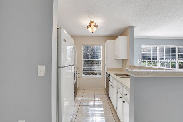 50 Pebble Beach Cv Apt H116, Bluffton, SC 29910