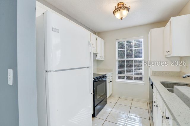 50 Pebble Beach Cv Apt H116, Bluffton, SC 29910