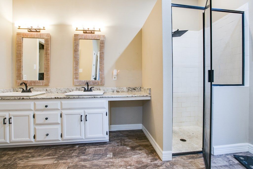 Image 20 of property listing at 5121 Fairway Dr, San Angelo, TX 76904