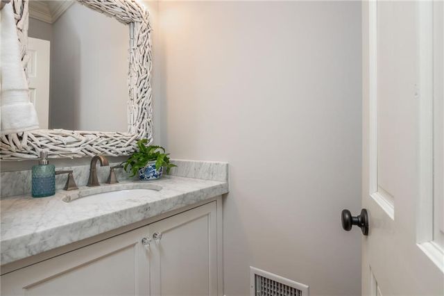 9365 Bluffwind Chase, Roswell, GA 30076