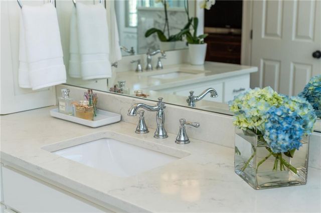 9365 Bluffwind Chase, Roswell, GA 30076