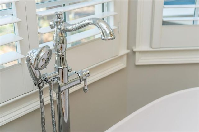 9365 Bluffwind Chase, Roswell, GA 30076