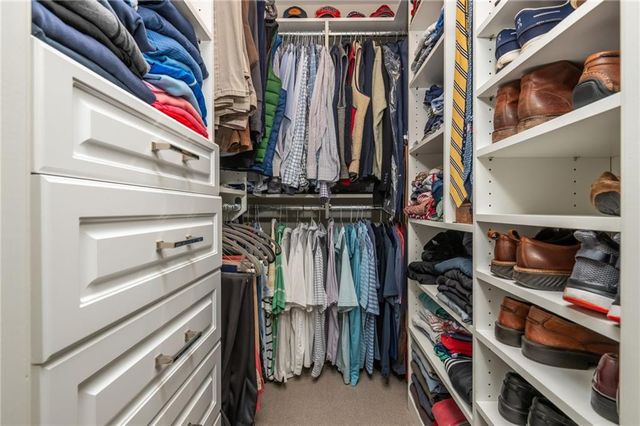 9365 Bluffwind Chase, Roswell, GA 30076