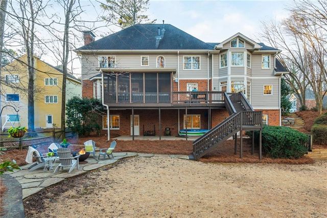 9365 Bluffwind Chase, Roswell, GA 30076