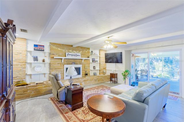 6433 LOCH LOMMOND DRIVE, Keystone Heights, FL 32656