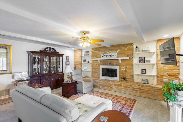 6433 LOCH LOMMOND DRIVE, Keystone Heights, FL 32656