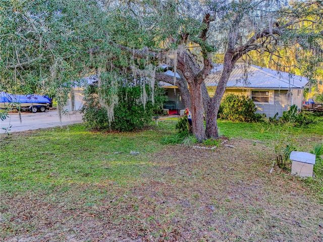 6433 LOCH LOMMOND DRIVE, Keystone Heights, FL 32656