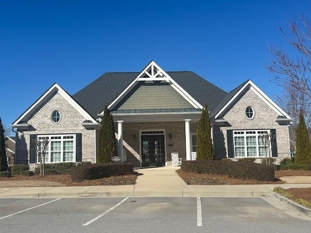 3311 Lindenridge Dr, Buford, GA 30519