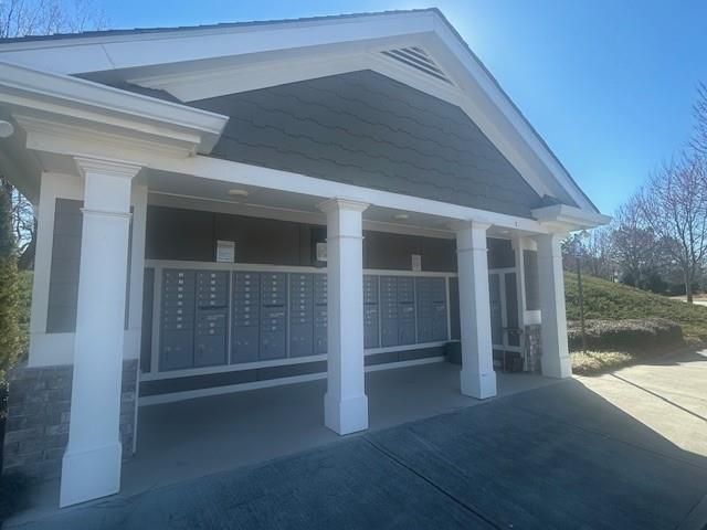 3311 Lindenridge Dr, Buford, GA 30519