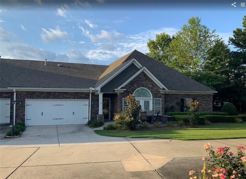 3311 Lindenridge Dr, Buford, GA 30519