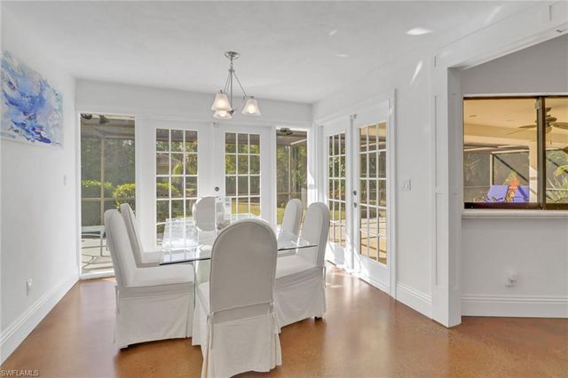 2293 Royal LN, Naples, FL 34112