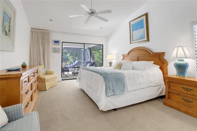 2293 Royal LN, Naples, FL 34112