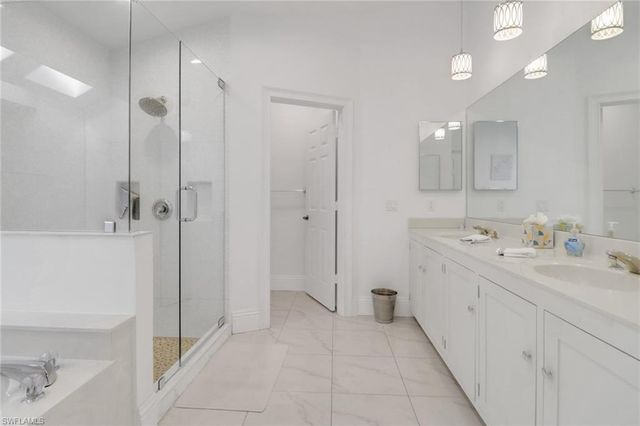 2293 Royal LN, Naples, FL 34112