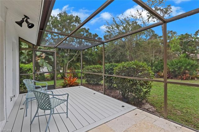 2293 Royal LN, Naples, FL 34112