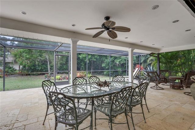 2293 Royal LN, Naples, FL 34112