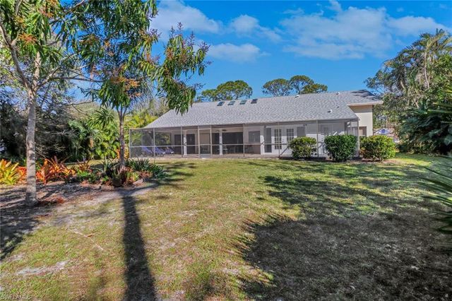 2293 Royal LN, Naples, FL 34112